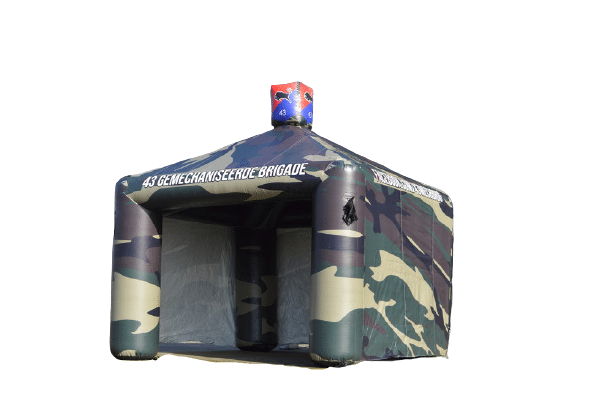 Opblaasbare tent in camoflage op maat gemaakt voor de klant